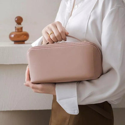 THE LUXE BEAUTY TRAVEL CASE